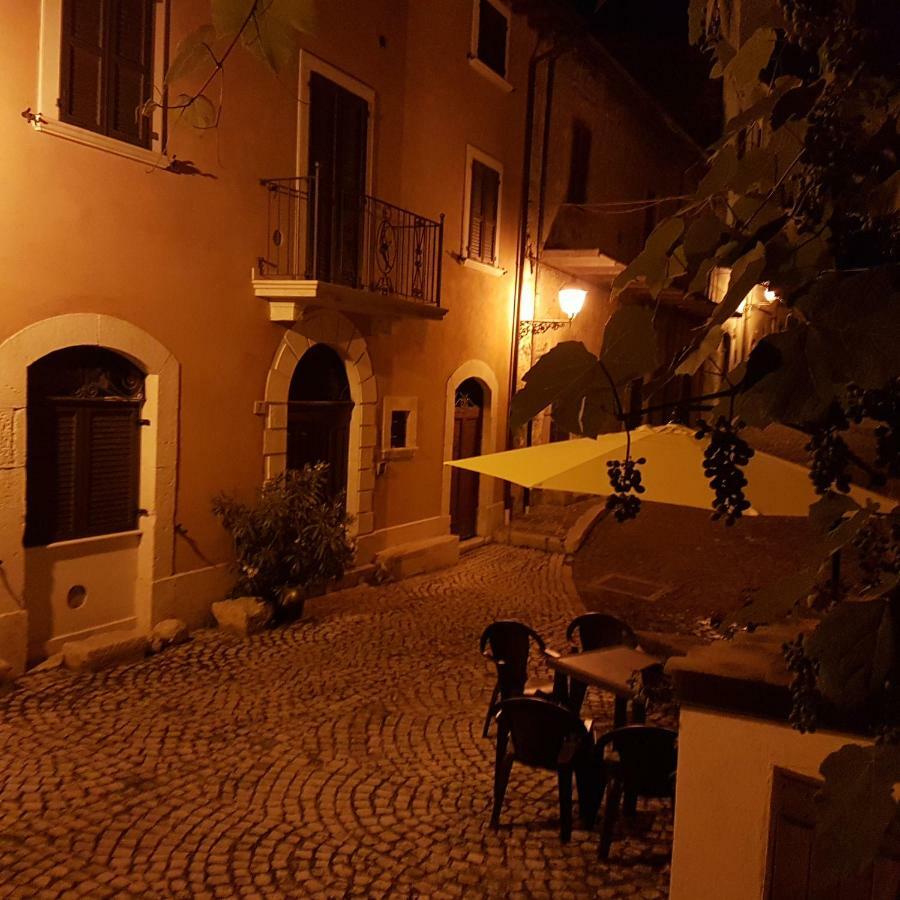 Villa Scaccia Pensieri Cerchio Exterior foto